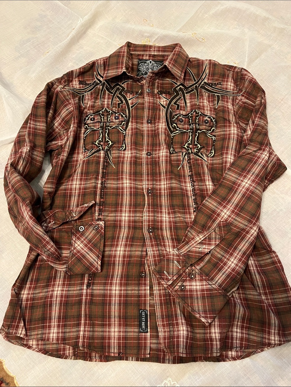 Roar Men’s brown plaid button down shirt
